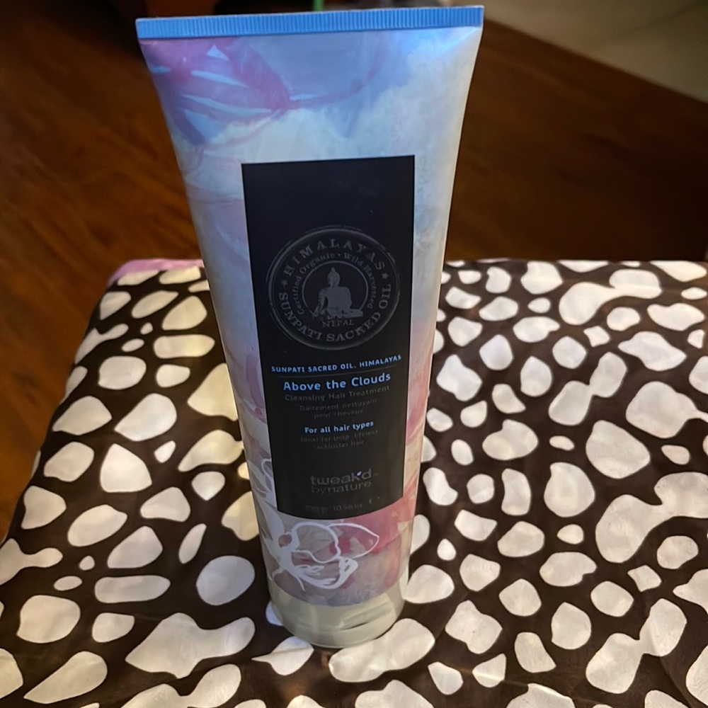 New Above the Clouds Cleansing Hair Treatment for all types of Hair